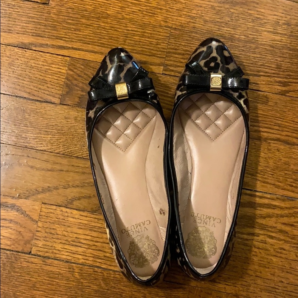 Vince Camuto flats 7.5